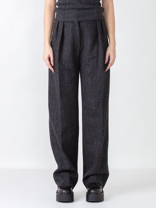 Pantaloni drepți