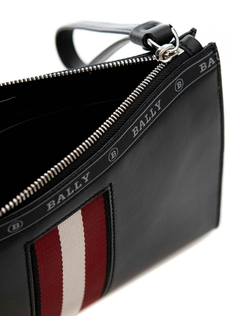 HAIGF010BLACK-3-scaled