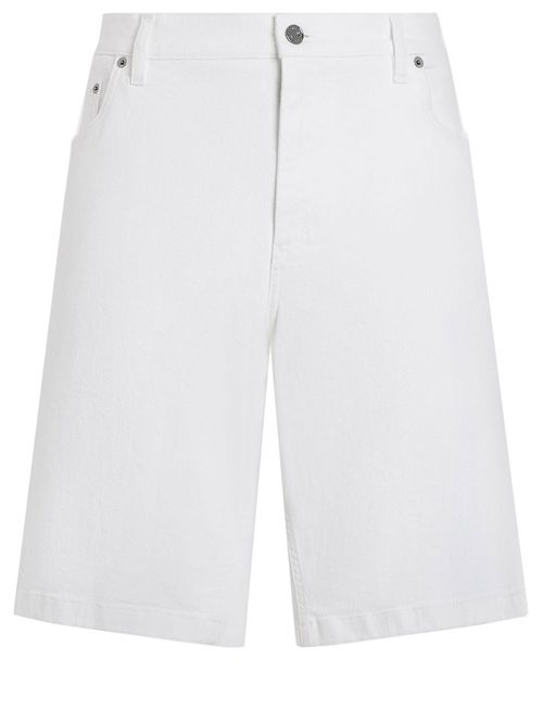 Pantaloni scurți