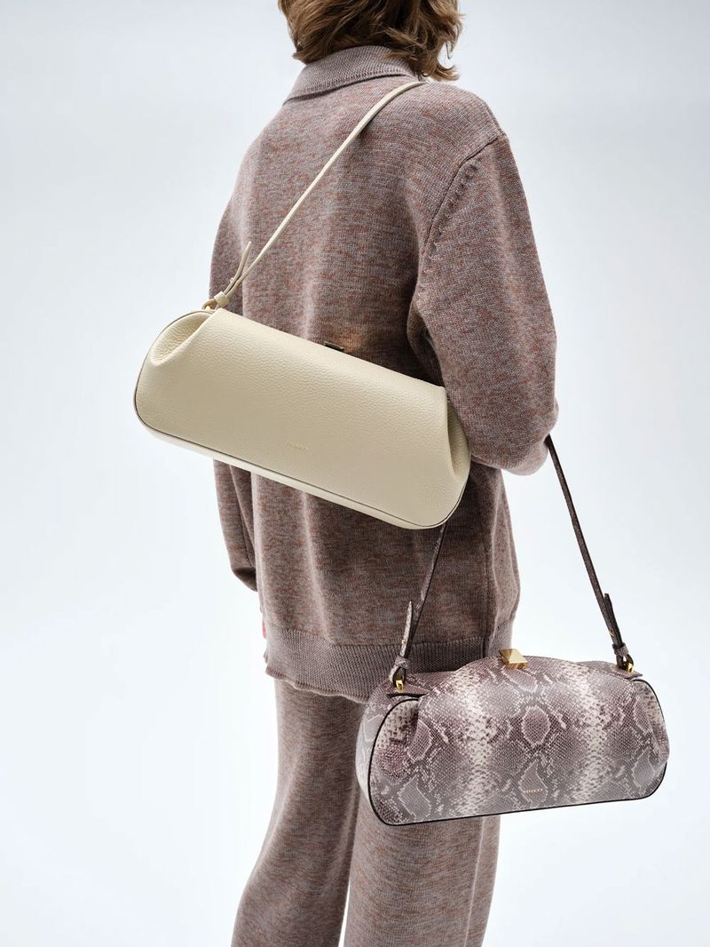 OYSTER-CLUTCH-PEBBLE-GRAIN-ANGORA-4