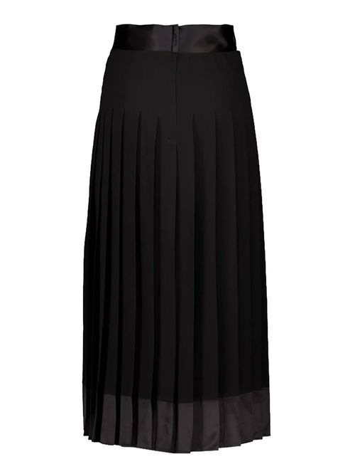 Fustǎ din mǎtase cu pense