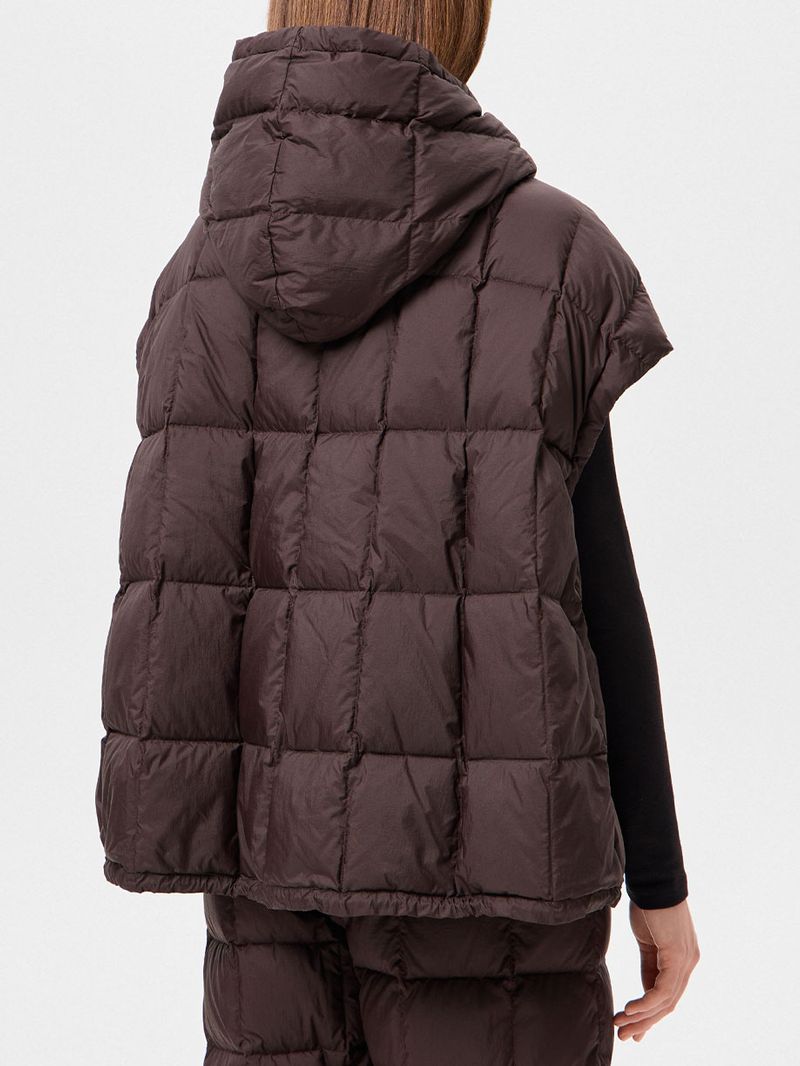 COZY-ARCO-VEST-MICRO-BROWN-3