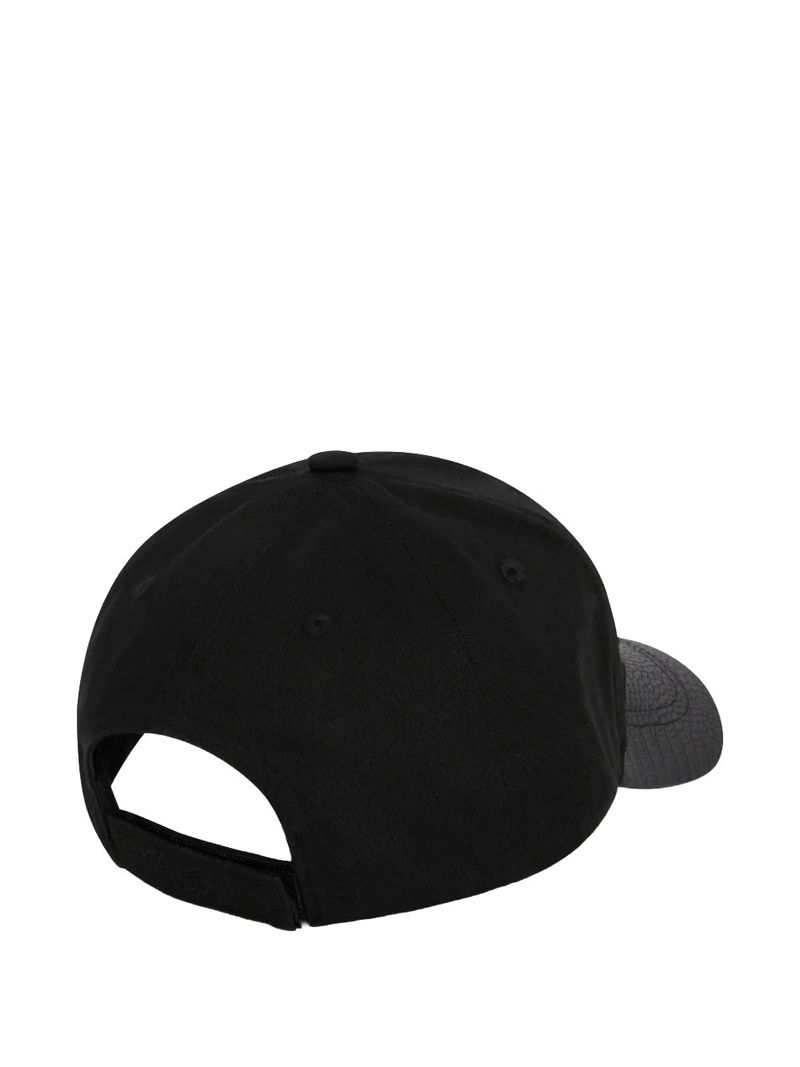 SAFAUAC0690PTE120N02-2